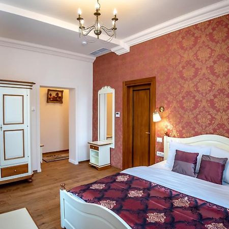 Bed and Breakfast Ana Boutique Алба-Юлия Экстерьер фото