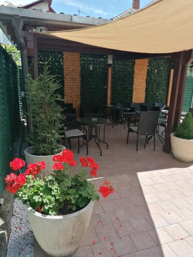 Bed and Breakfast Ana Boutique Алба-Юлия Экстерьер фото