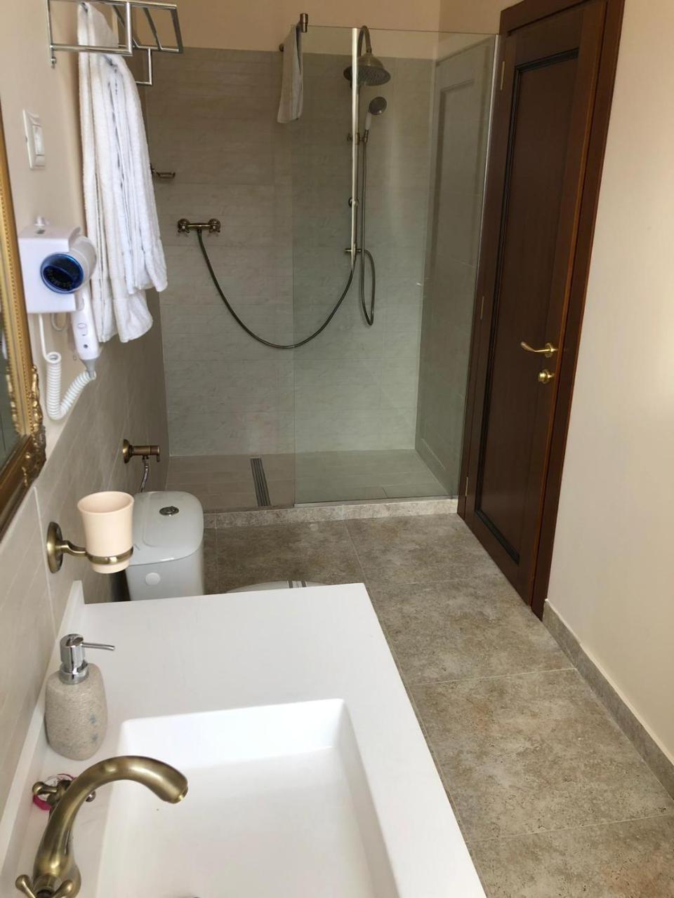 Bed and Breakfast Ana Boutique Алба-Юлия Экстерьер фото