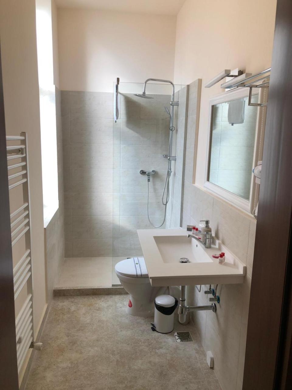 Bed and Breakfast Ana Boutique Алба-Юлия Экстерьер фото