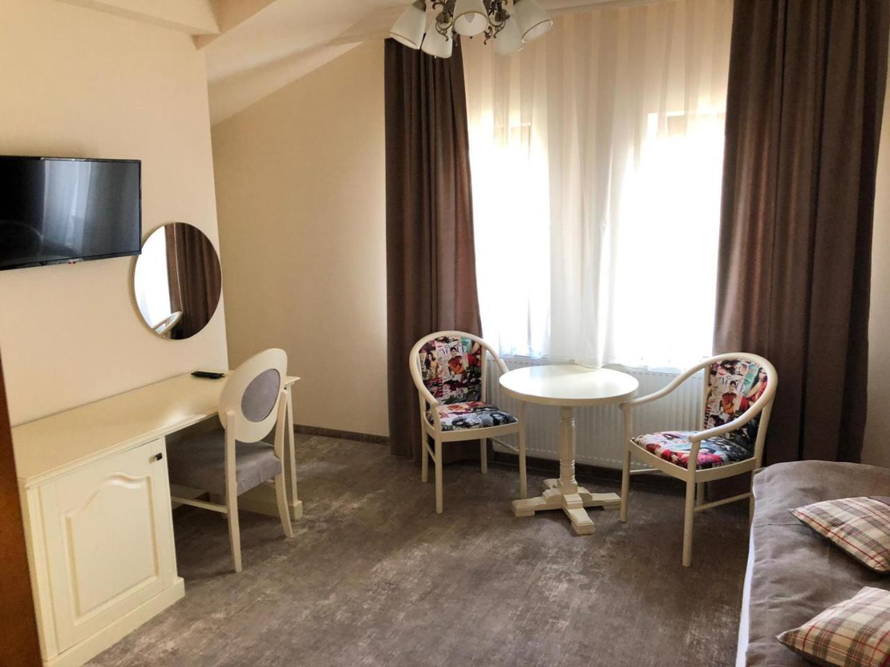 Bed and Breakfast Ana Boutique Алба-Юлия Экстерьер фото