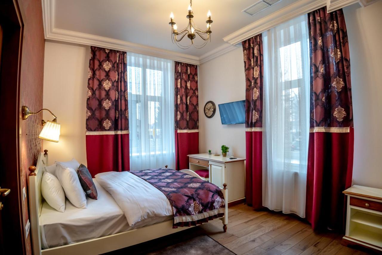 Bed and Breakfast Ana Boutique Алба-Юлия Экстерьер фото