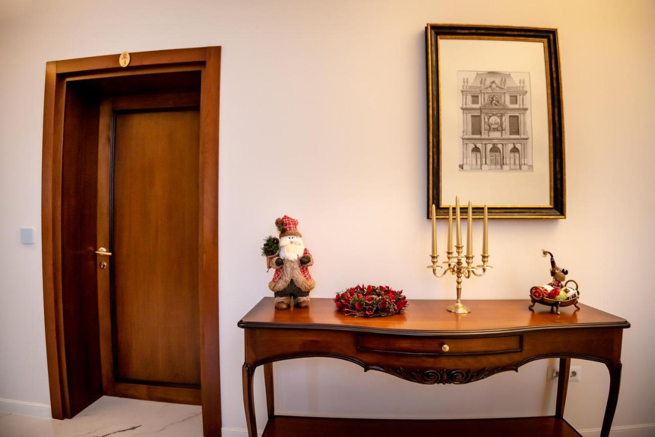 Bed and Breakfast Ana Boutique Алба-Юлия Экстерьер фото