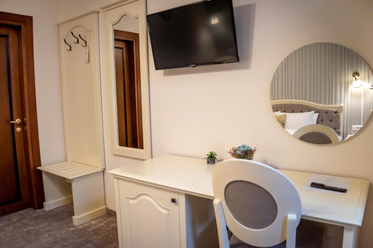 Bed and Breakfast Ana Boutique Алба-Юлия Экстерьер фото