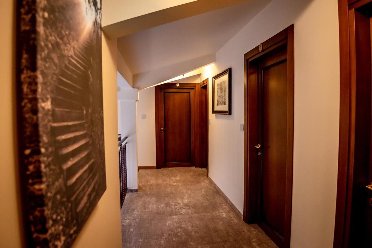 Bed and Breakfast Ana Boutique Алба-Юлия Экстерьер фото
